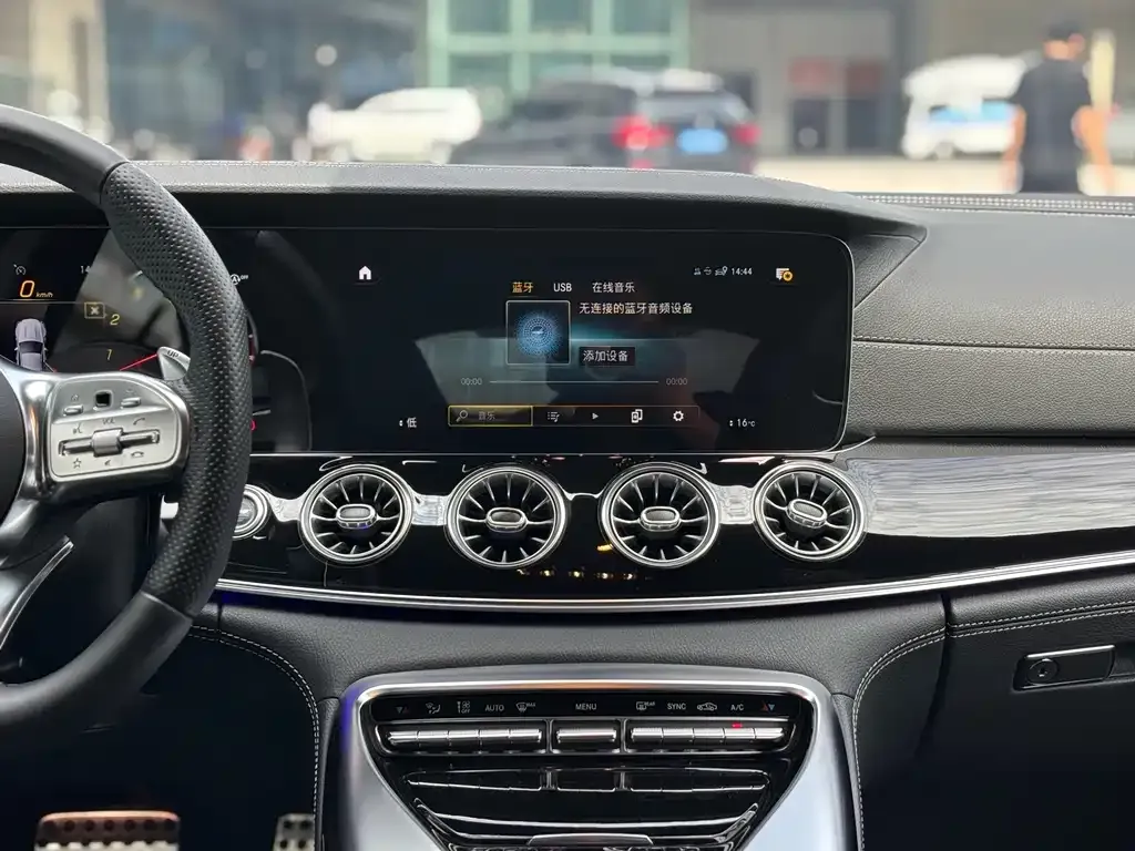 Mercedes-Benz AMG GT — фото 8