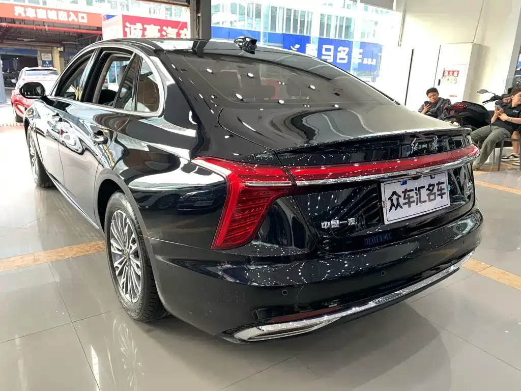 Hongqi H5 — фото 4