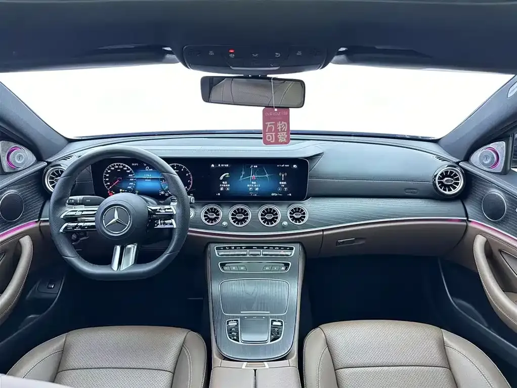 Mercedes-Benz E-Class — фото 4