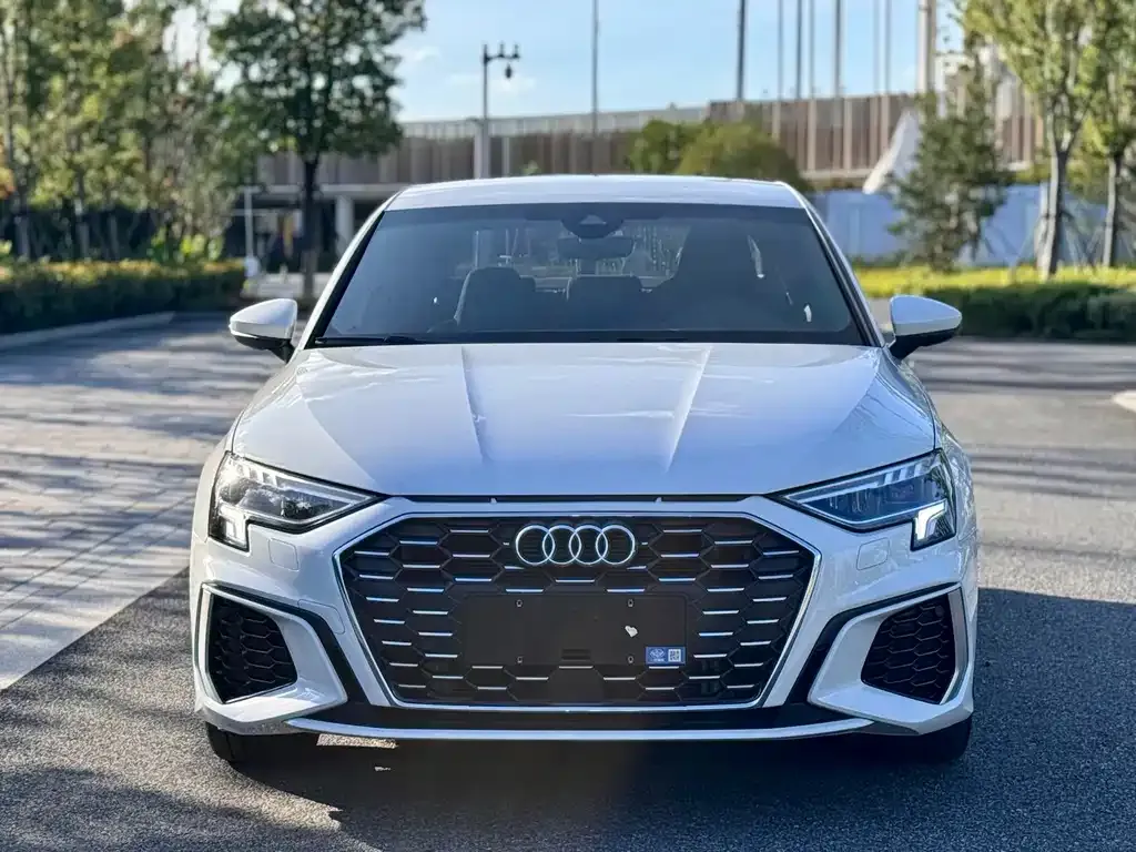 Audi A3 — фото 2
