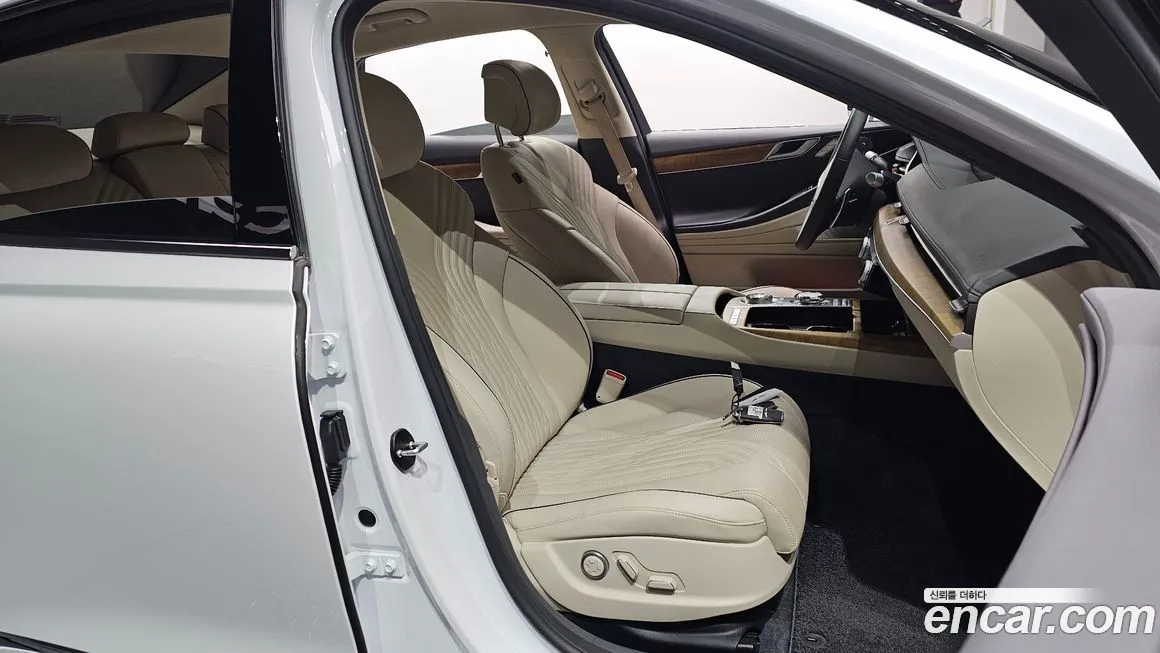 Genesis G80 — фото 10