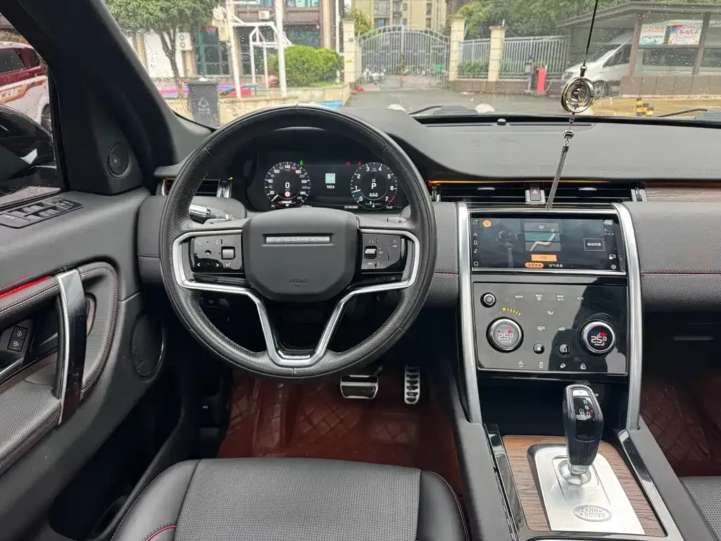 Land Rover Discovery Sport — фото 4