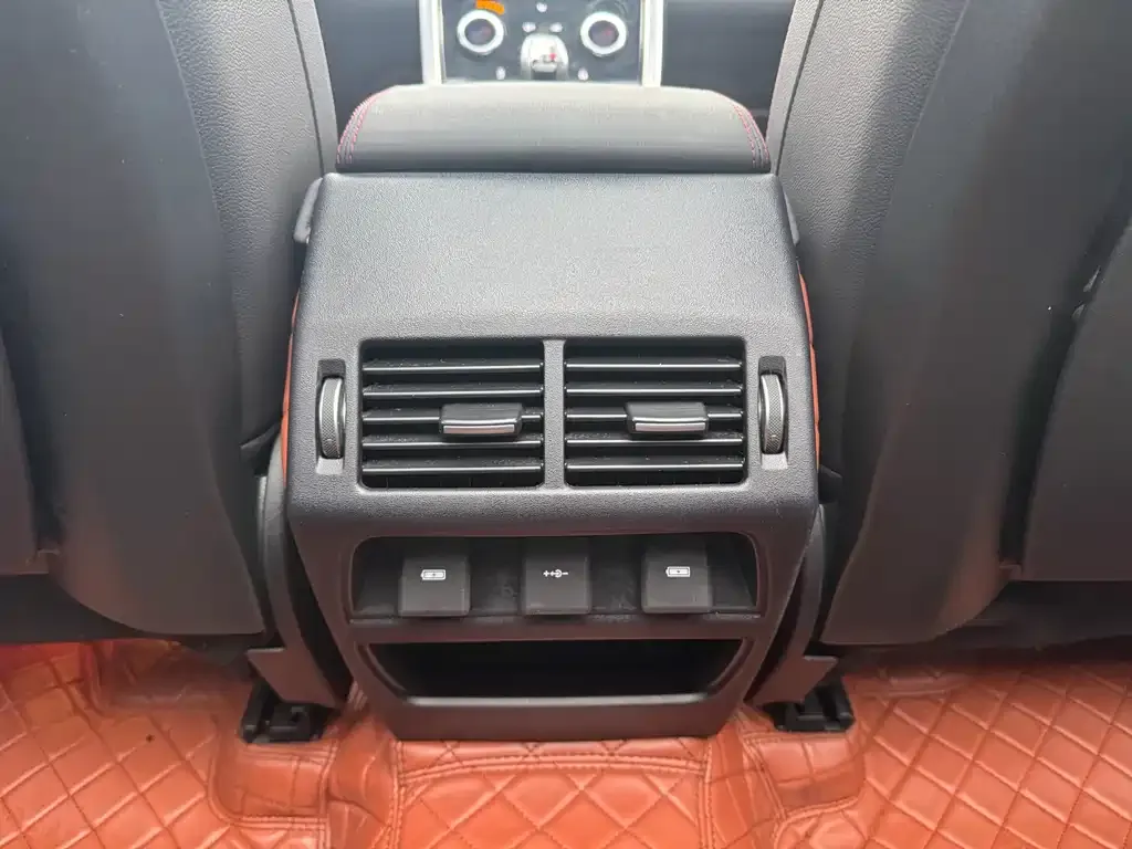 Land Rover Discovery Sport — фото 9