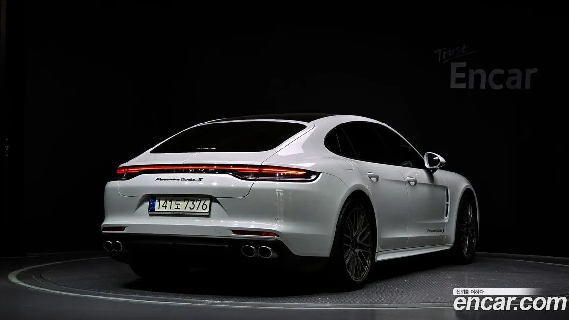 Porsche Panamera — фото 2