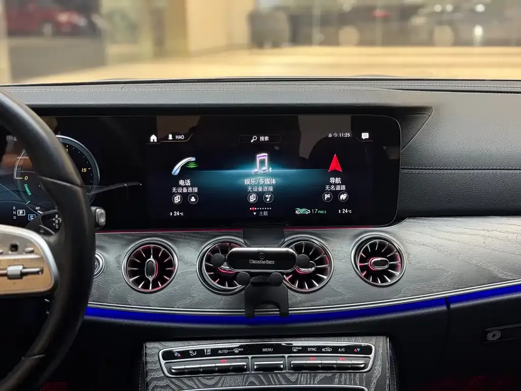 Mercedes-Benz CLS — фото 10