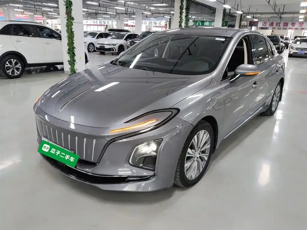 Hongqi E-QM5 — фото 2