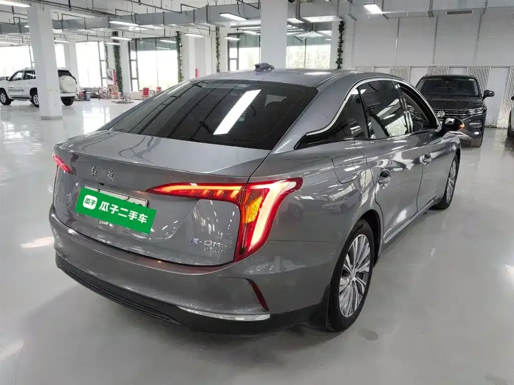 Hongqi E-QM5 — фото 7