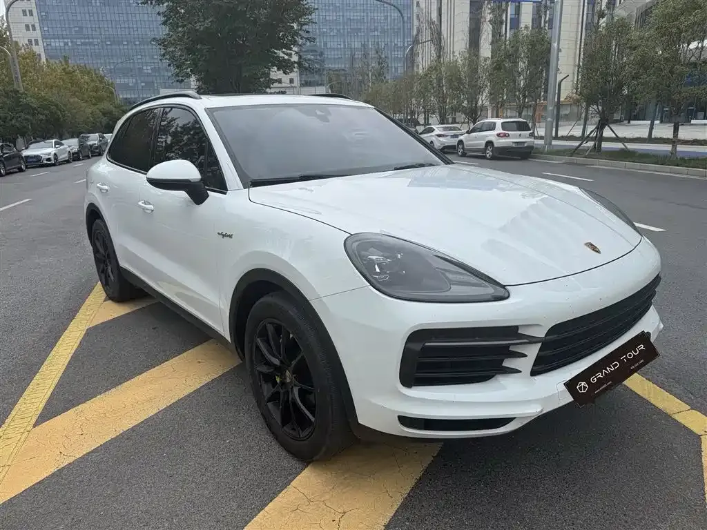 Porsche Cayenne Hybrid — фото 3