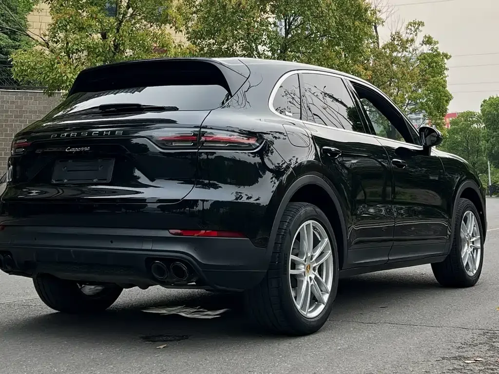 Porsche Cayenne — фото 4