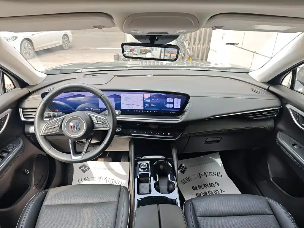 Buick Envision Plus — фото 10