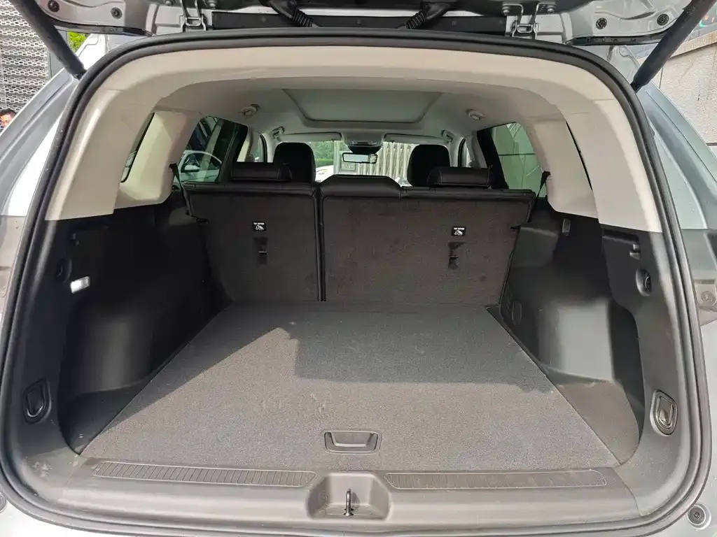 Buick Envision Plus — фото 4