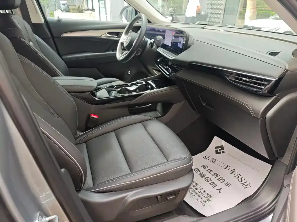 Buick Envision Plus — фото 6