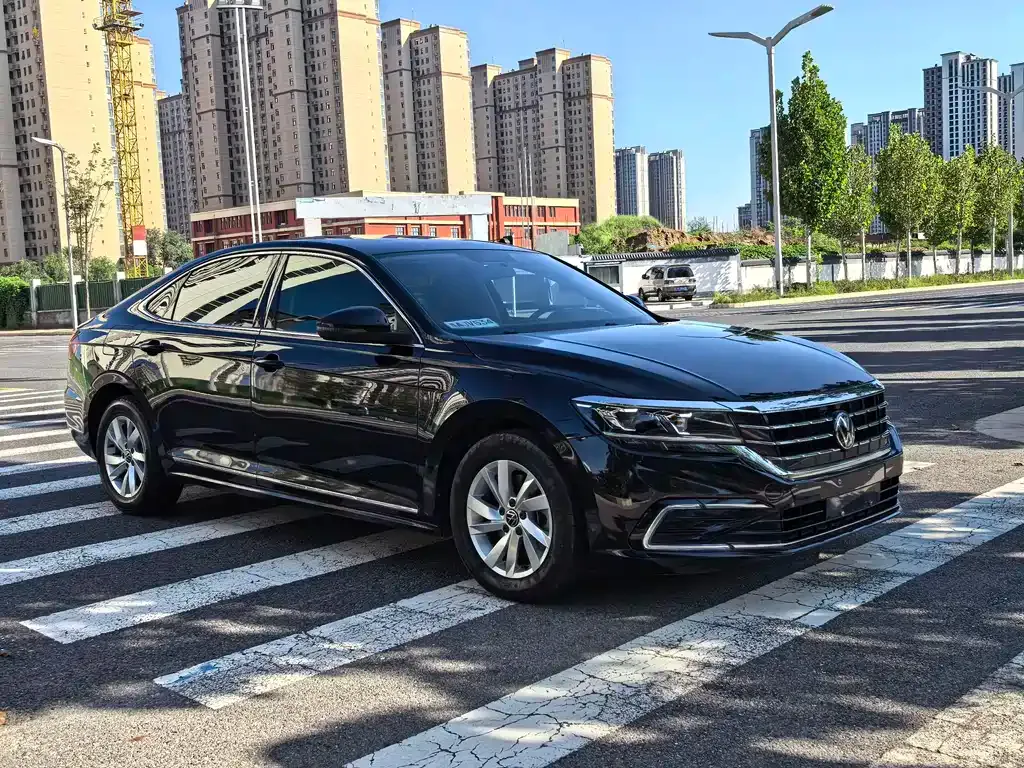 Volkswagen Passat — фото 2