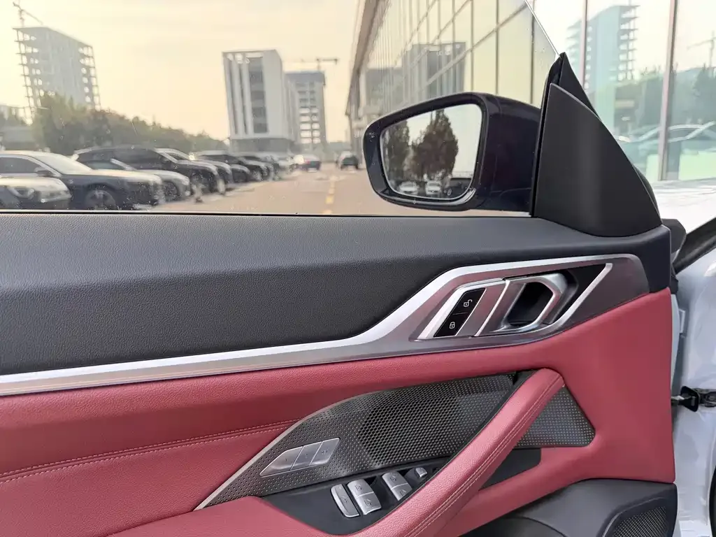 BMW i4 — фото 6