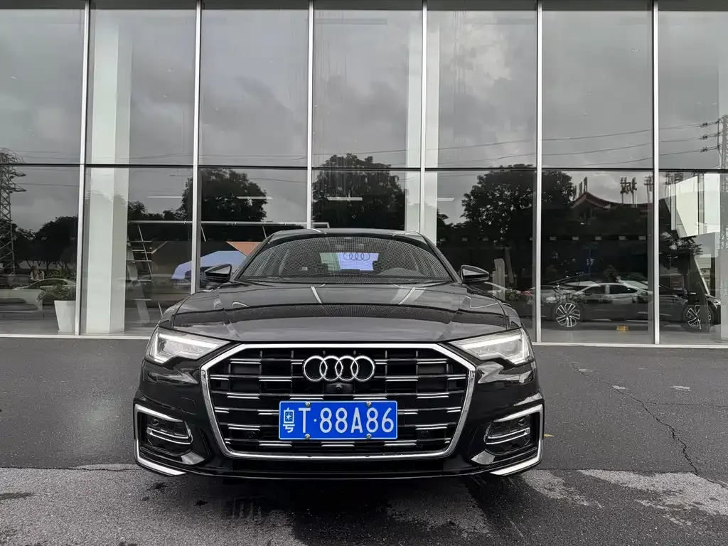 Audi A6L — фото 2