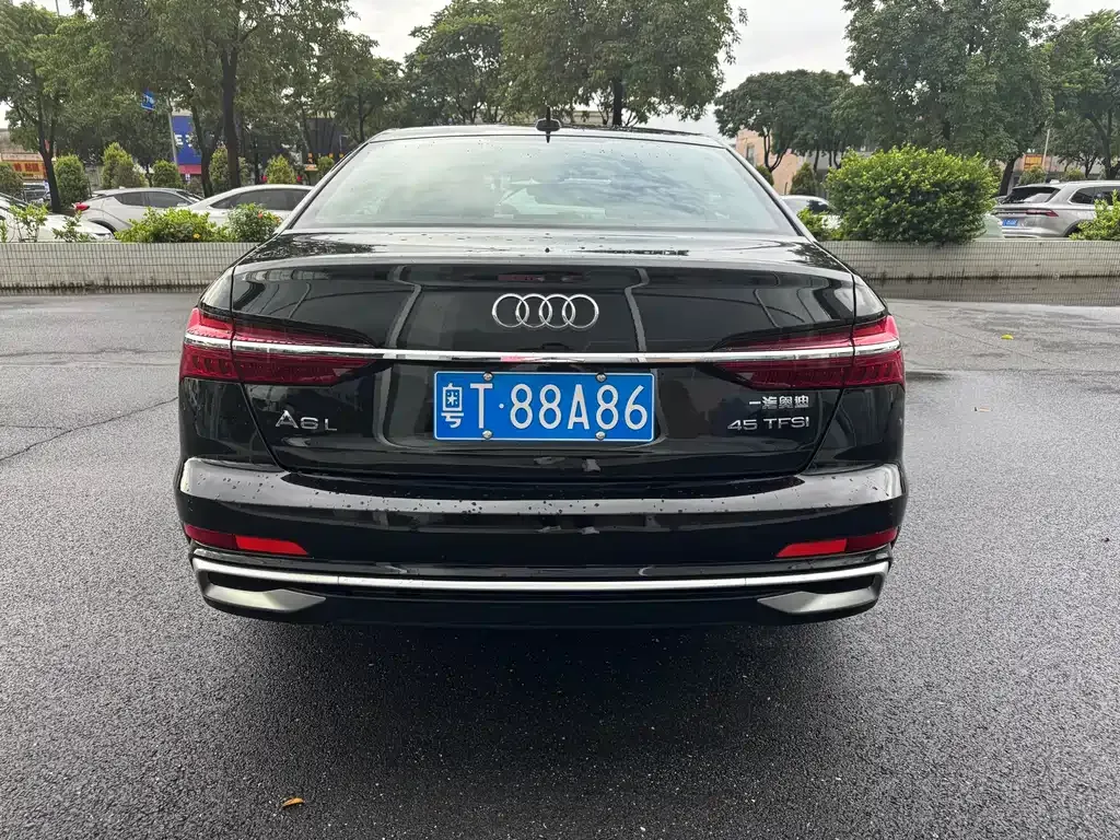 Audi A6L — фото 6
