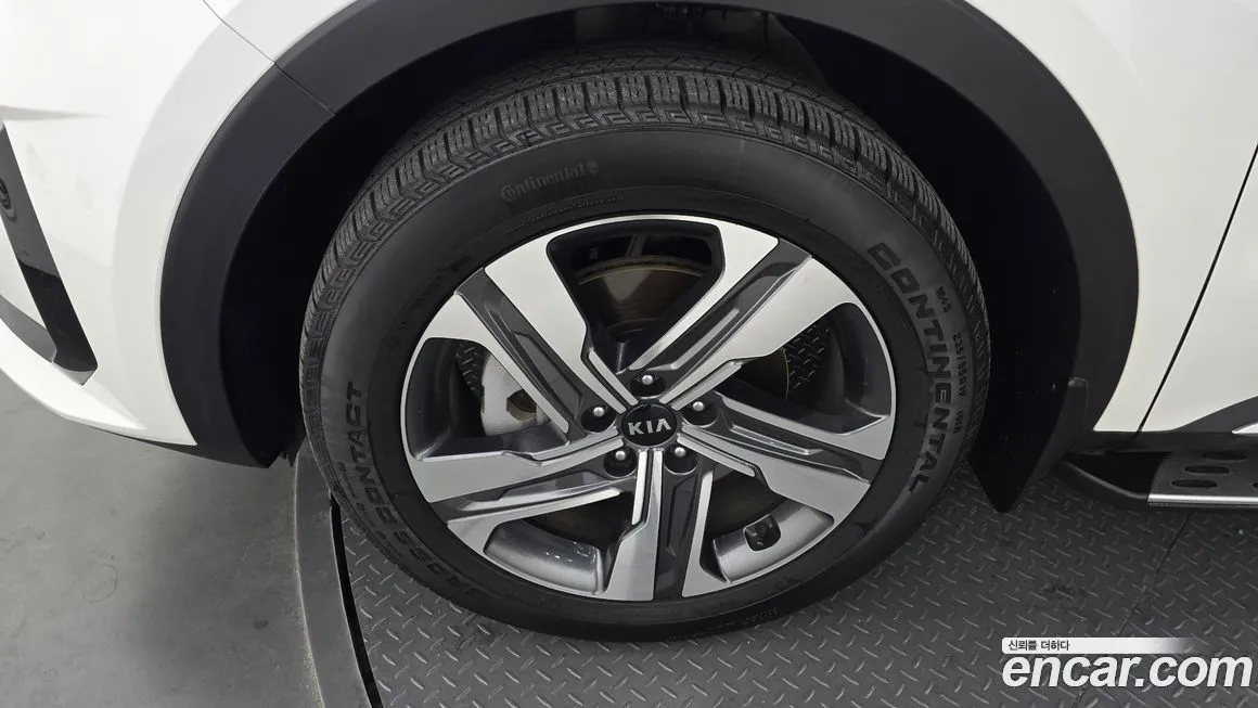 Kia Sorento — фото 5