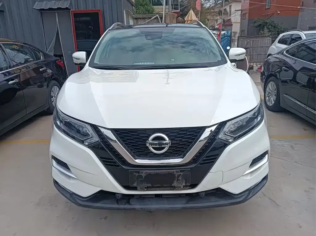 Nissan Qashqai — фото 2