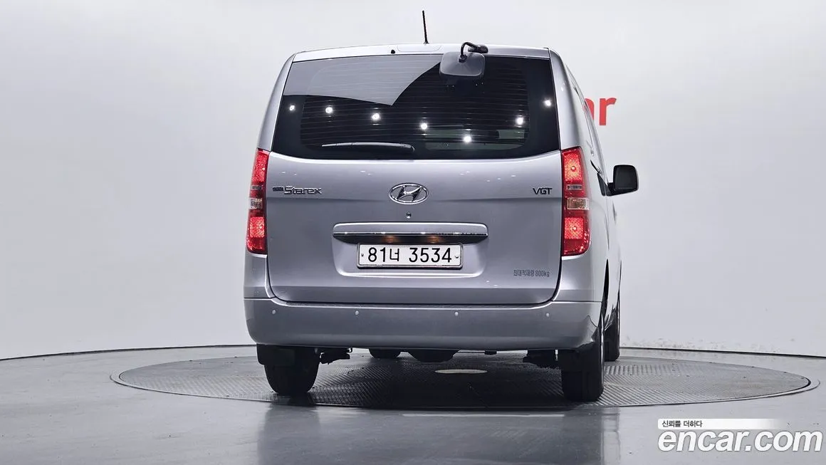 Hyundai Starex — фото 4