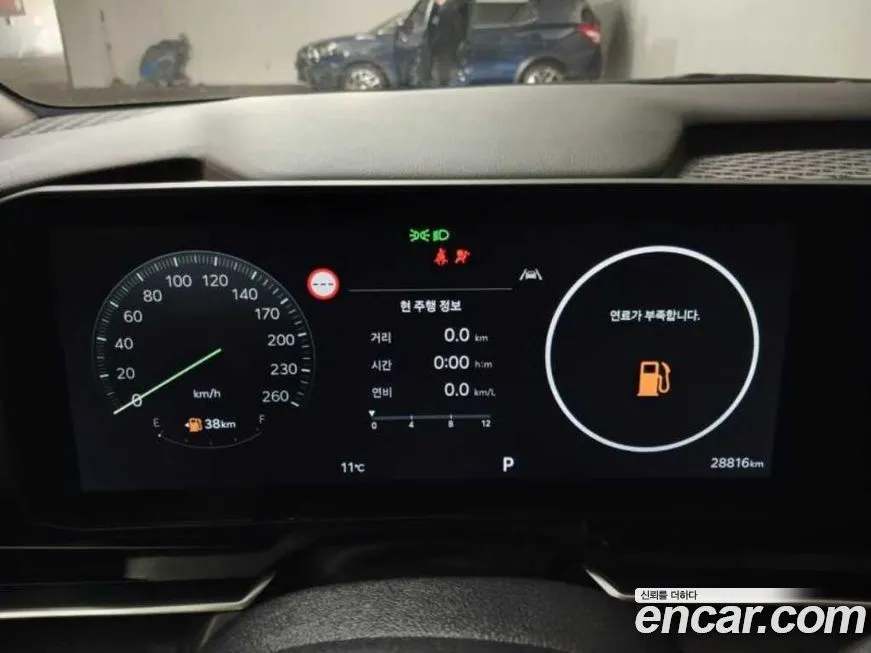 Kia Carnival — фото 10