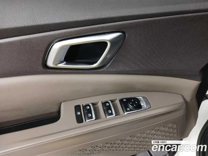 Kia Carnival — фото 9