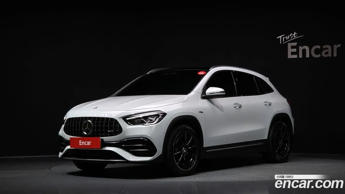 Mercedes-Benz GLA-Class — фото 1