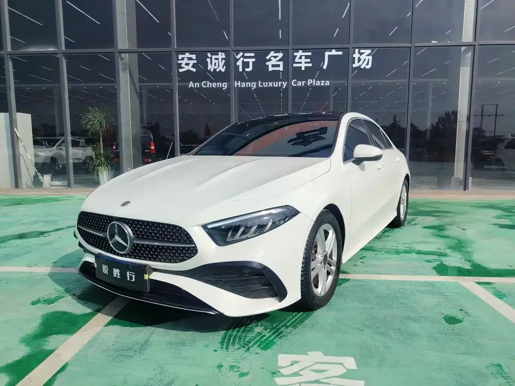 Mercedes-Benz A-Class — фото 1