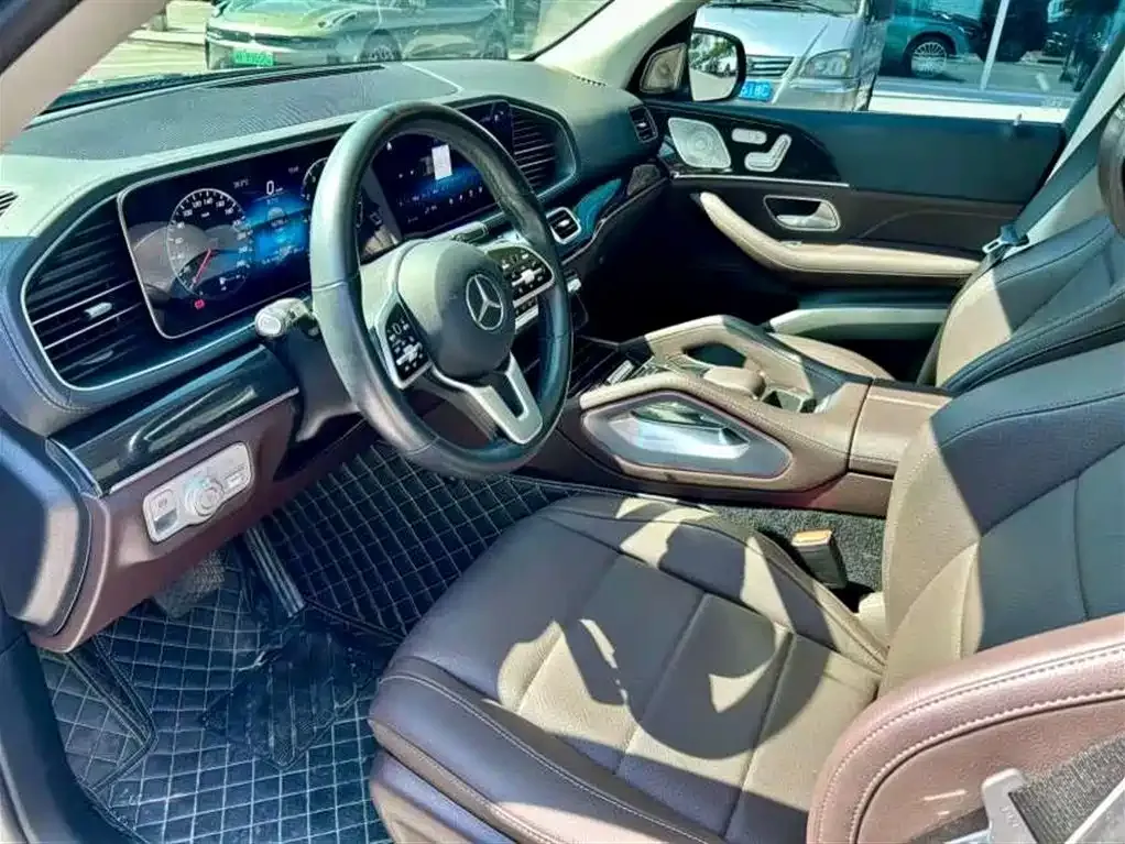 Mercedes-Benz GLE — фото 10