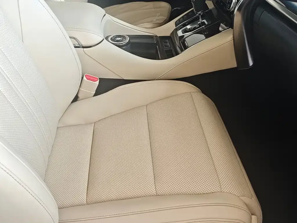 Toyota Vellfire — фото 4