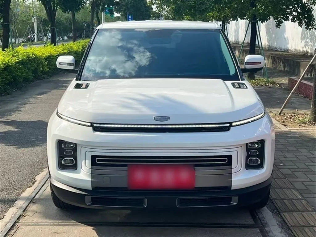 Geely Icon — фото 3