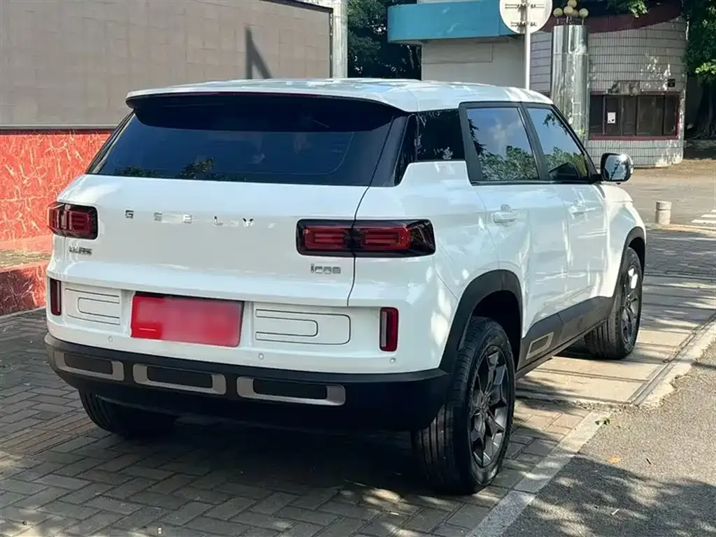Geely Icon — фото 7