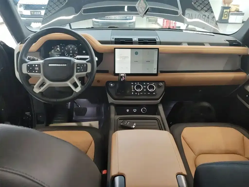 Land Rover Defender — фото 10