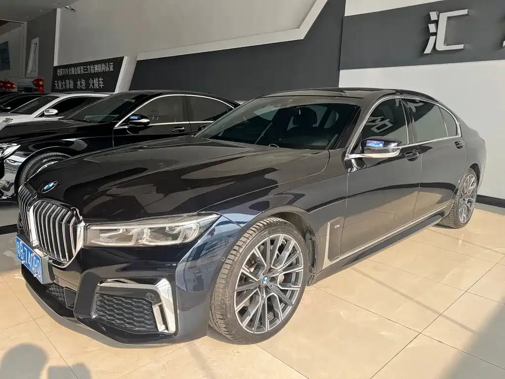 BMW 7 Series — фото 2