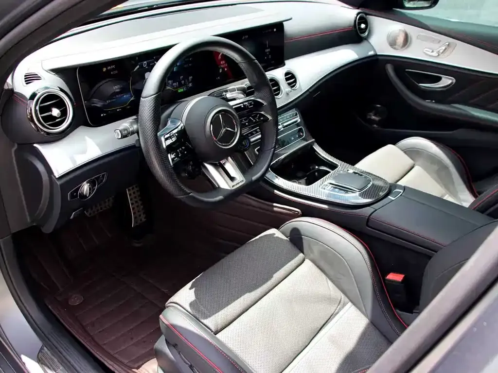 Mercedes-Benz E-Class AMG — фото 9