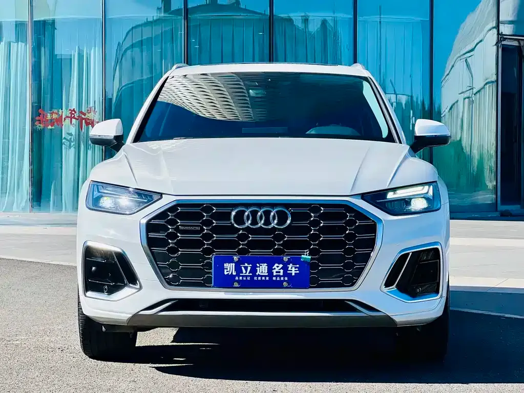 Audi Q5L — фото 2
