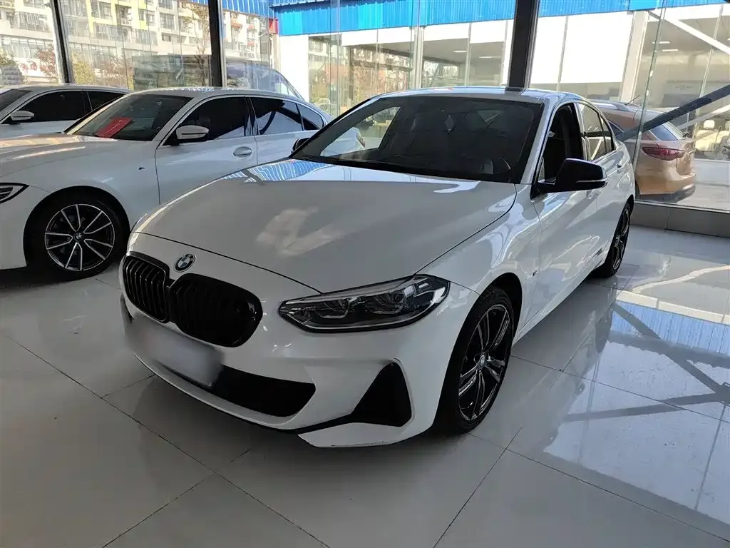 BMW 1 Series — фото 1