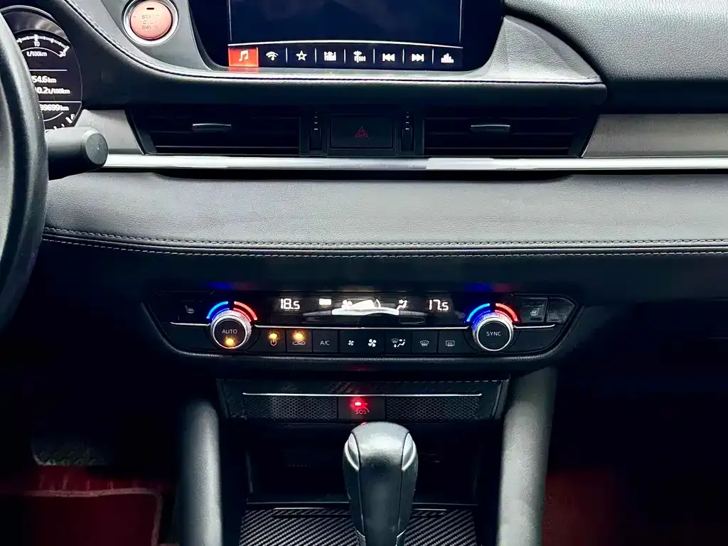 Mazda Atenza — фото 7
