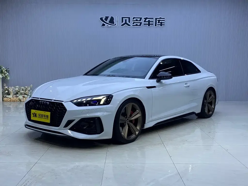 Audi RS 5 — фото 1