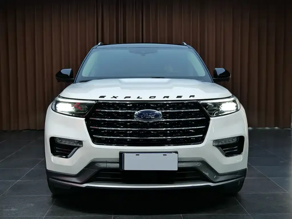 Ford Explorer — фото 2