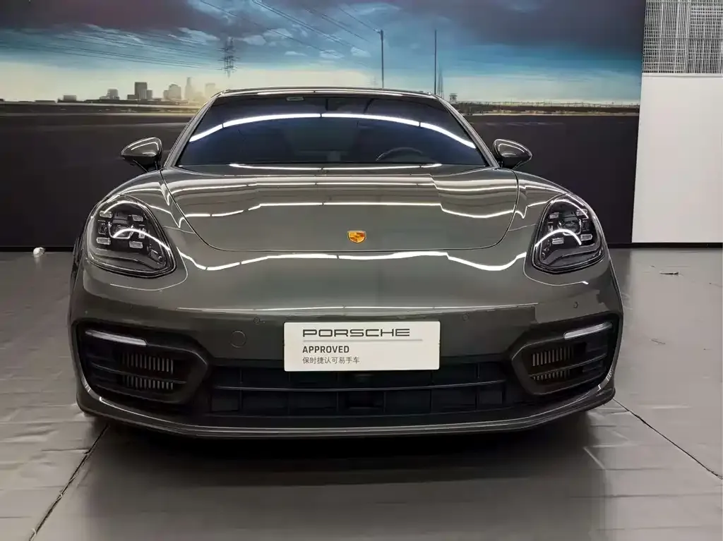 Porsche Panamera — фото 1
