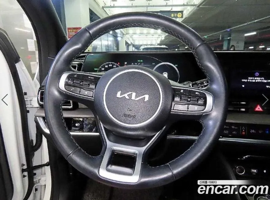 Kia Sportage — фото 8