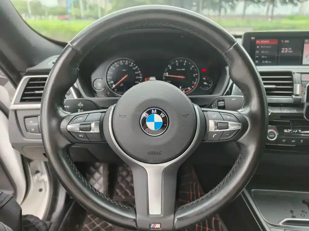 BMW 3 Series GT — фото 9