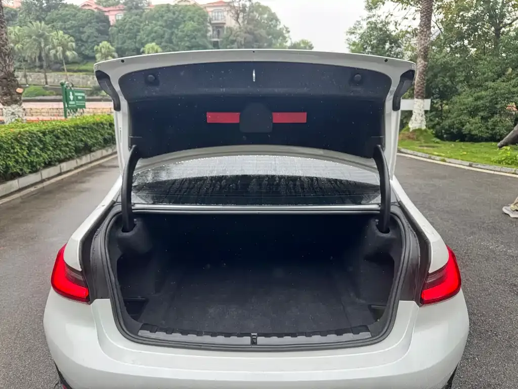 BMW 3 Series — фото 10