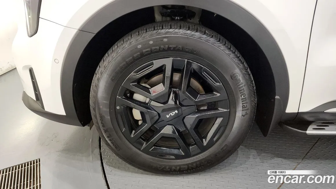 Kia Sorento — фото 5