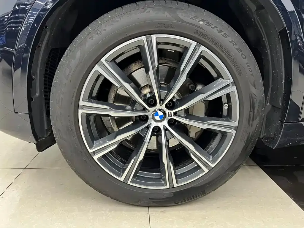 BMW X5 (Import) — фото 6