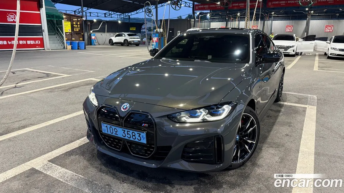 BMW i4 — фото 1