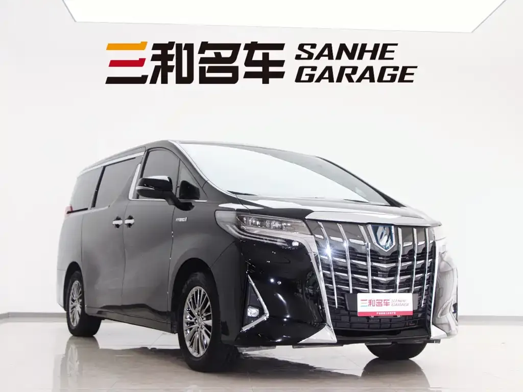 Toyota Alphard — фото 3