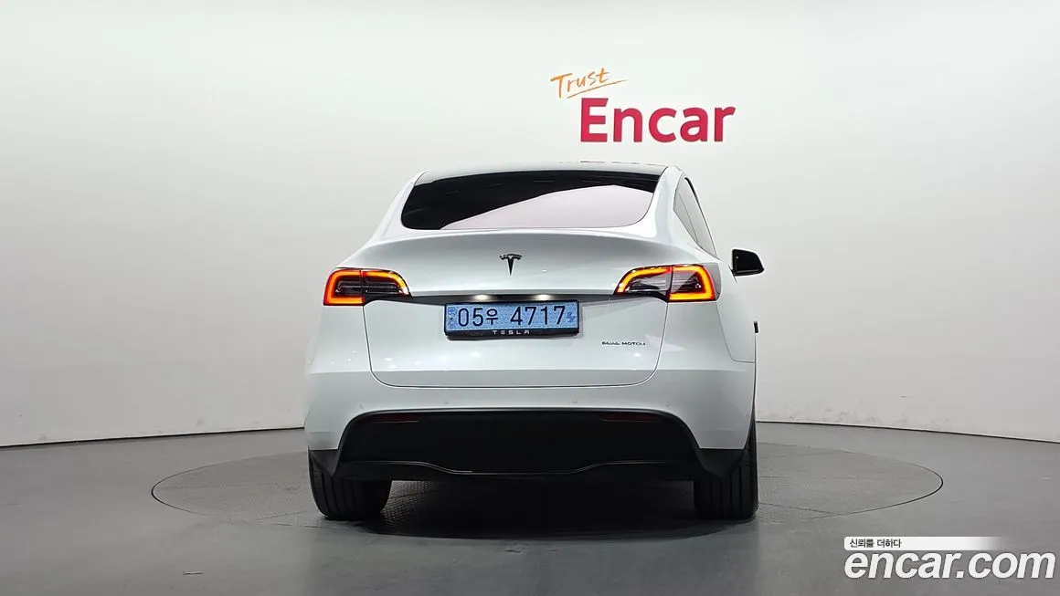 Tesla Model Y — фото 4