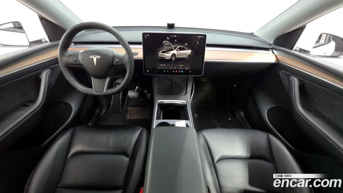 Tesla Model Y — фото 7
