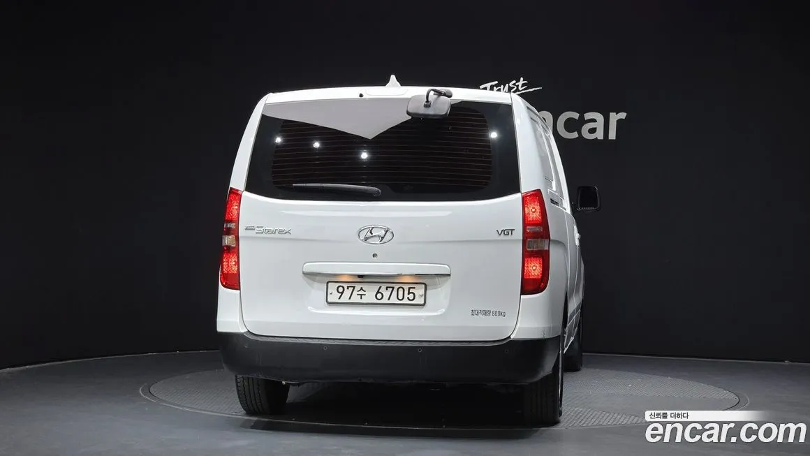 Hyundai Starex — фото 4
